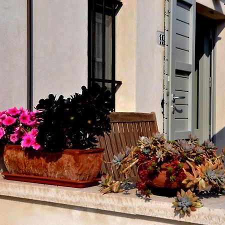 B&B Casale Fonte Vecchia 蒙泰普兰多内 外观 照片